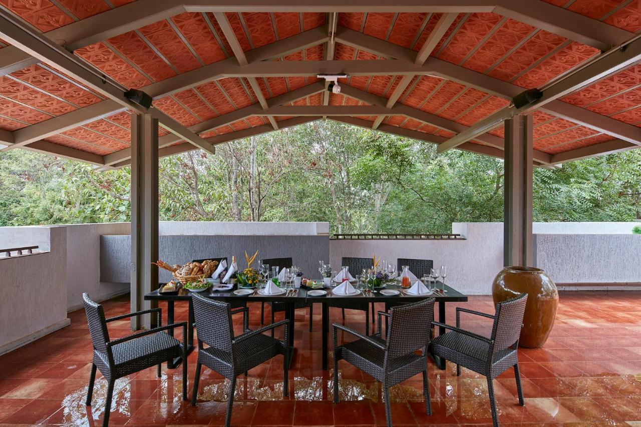 Signature Club Resort Devanahalli Екстериор снимка