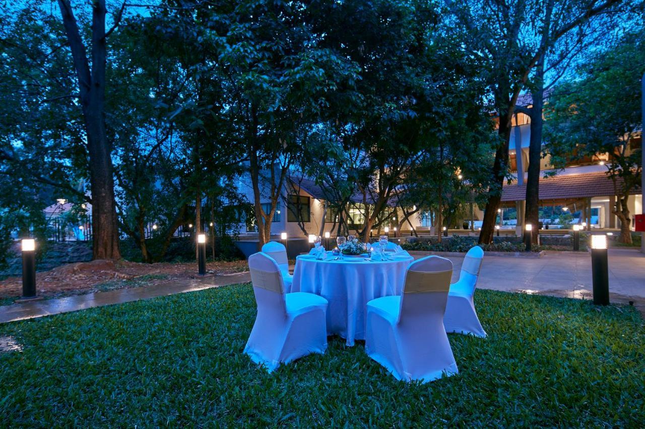Signature Club Resort Devanahalli Екстериор снимка