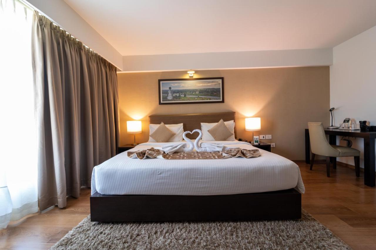 Signature Club Resort Devanahalli Екстериор снимка