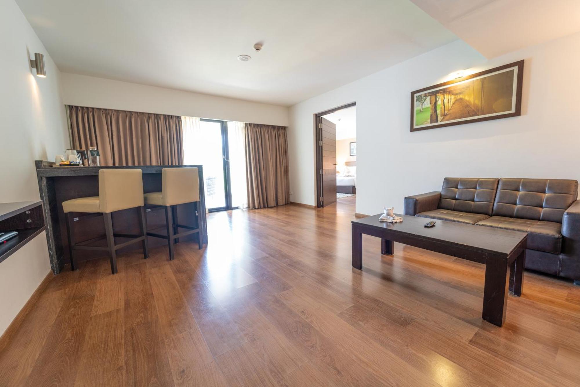 Signature Club Resort Devanahalli Екстериор снимка
