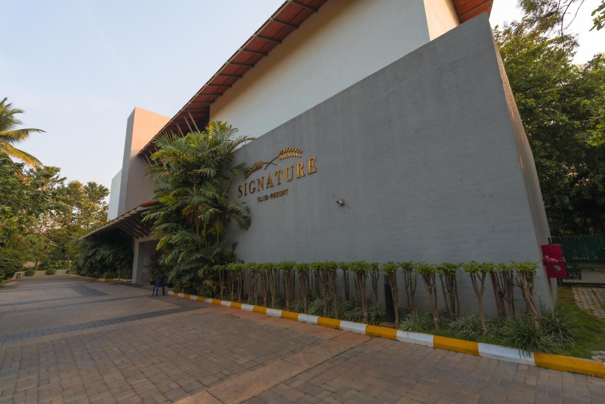 Signature Club Resort Devanahalli Екстериор снимка