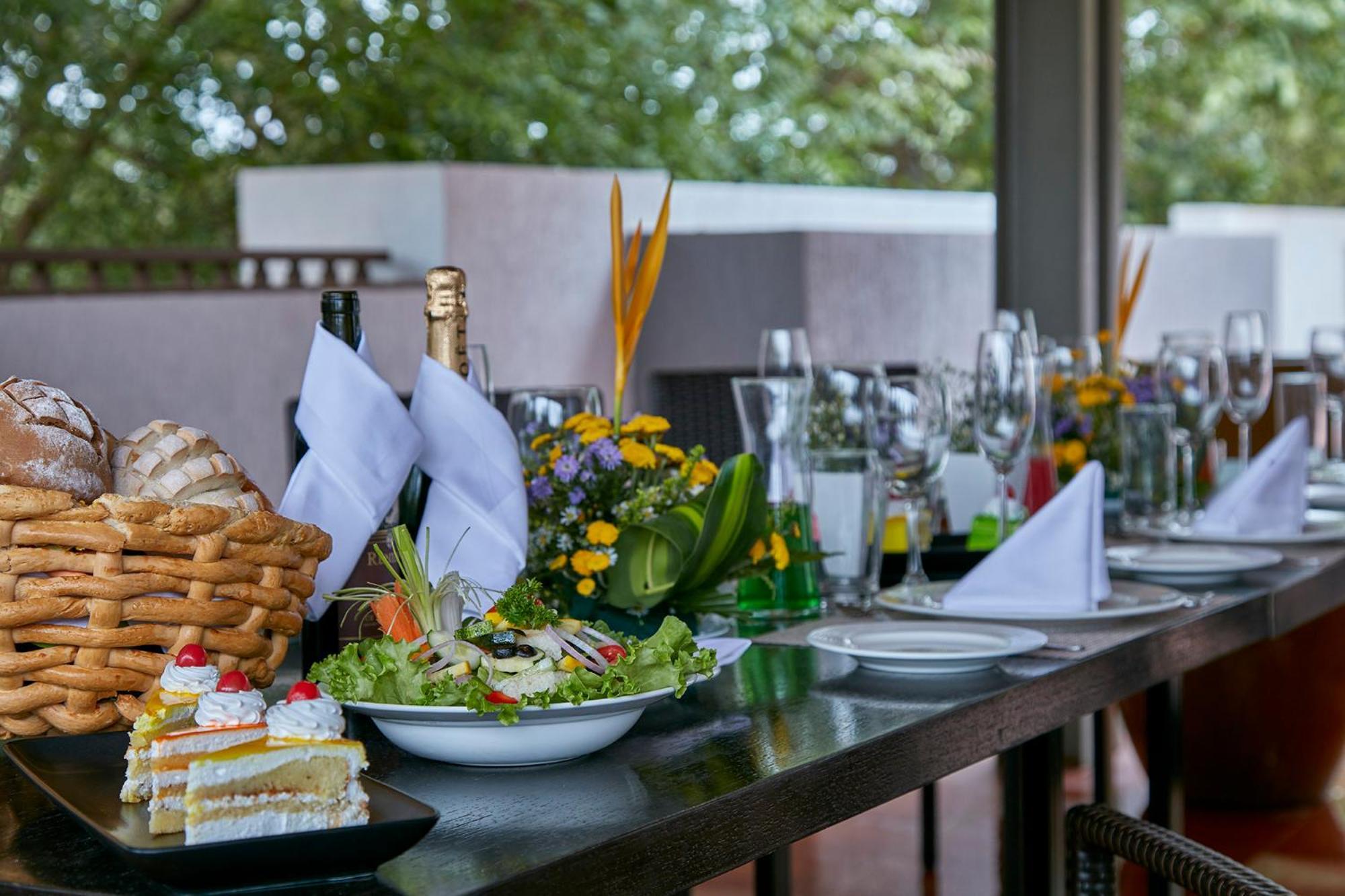 Signature Club Resort Devanahalli Екстериор снимка