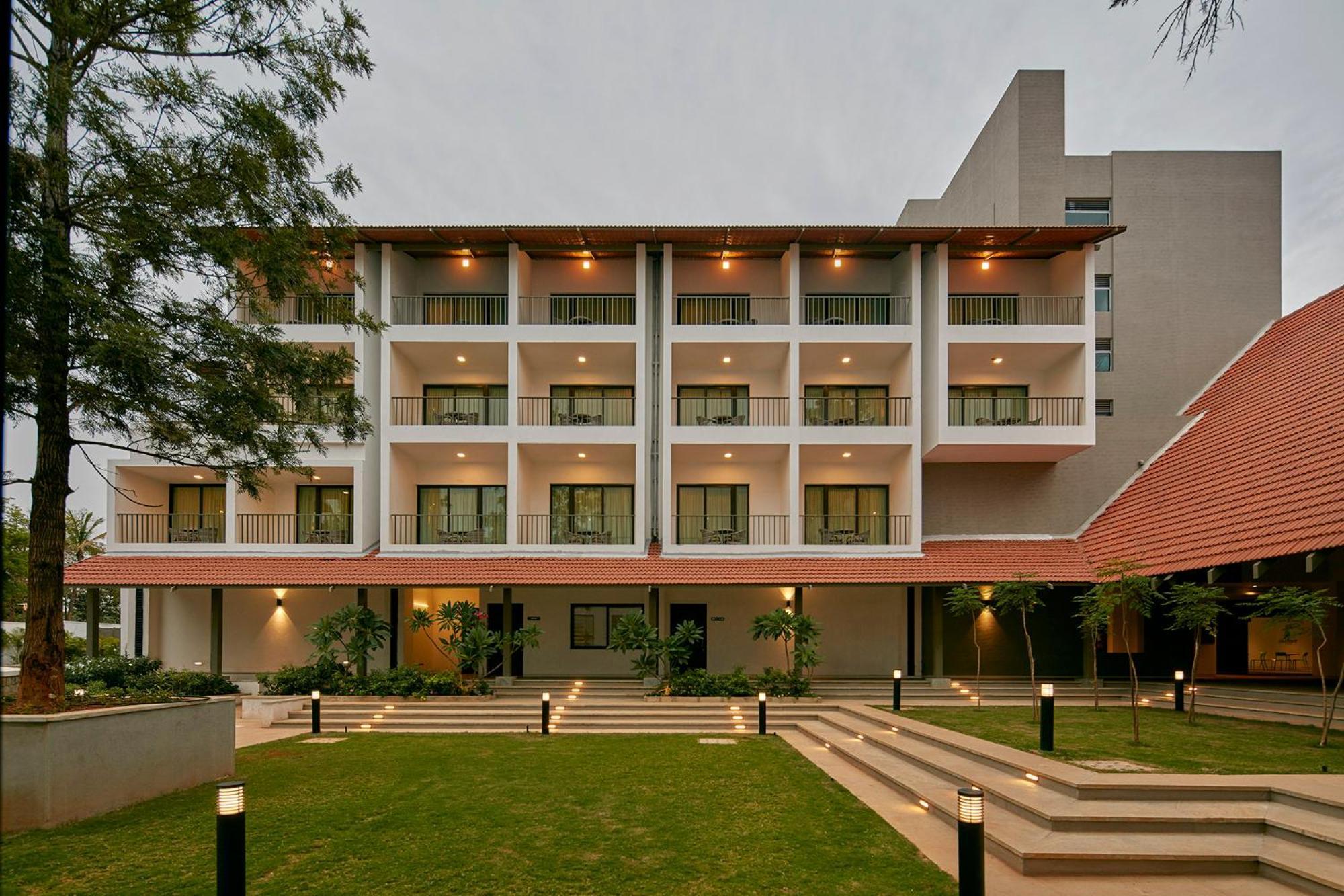 Signature Club Resort Devanahalli Екстериор снимка