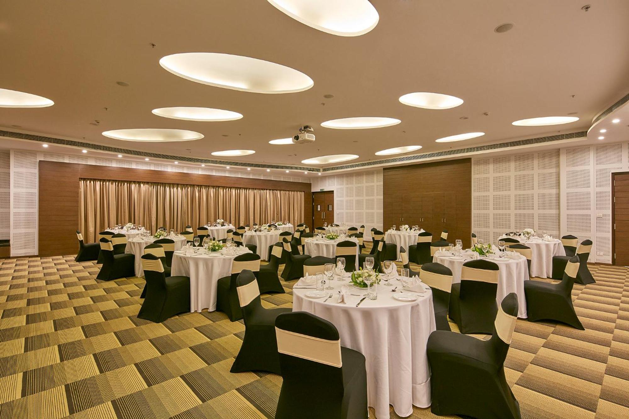 Signature Club Resort Devanahalli Екстериор снимка