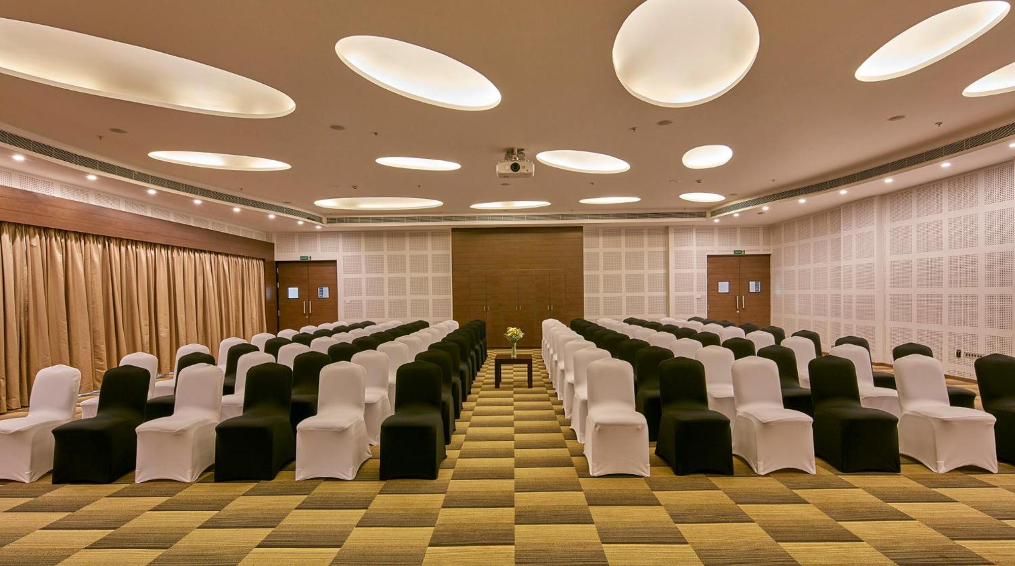 Signature Club Resort Devanahalli Екстериор снимка