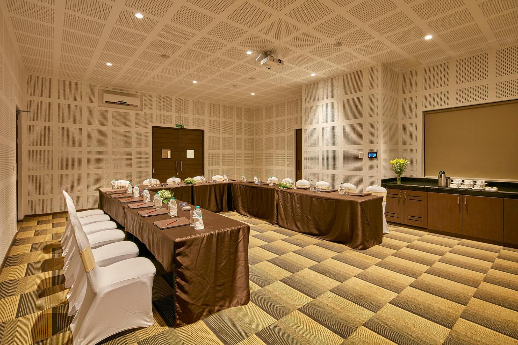 Signature Club Resort Devanahalli Екстериор снимка