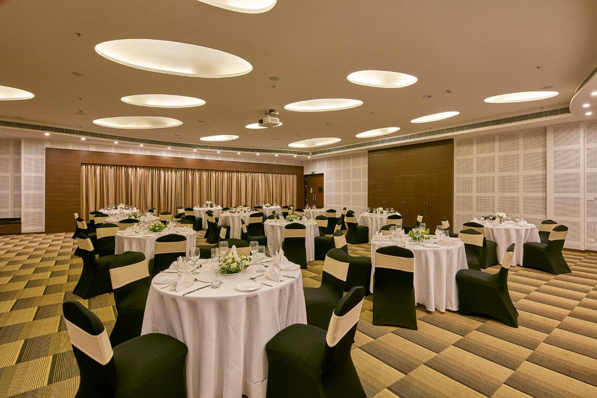 Signature Club Resort Devanahalli Екстериор снимка
